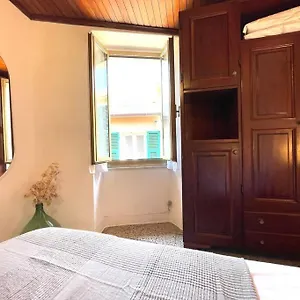 Historic Downtown By The Sea With King Bed Monterosso al Mare