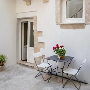 Holiday home Judaica D'ortigia, Syracuse